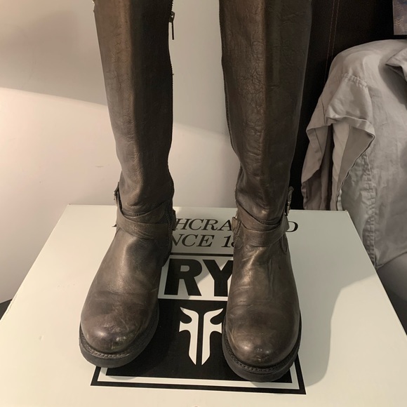 Frye Veronica criss cross tall/knee high boots 8 - Picture 2 of 14